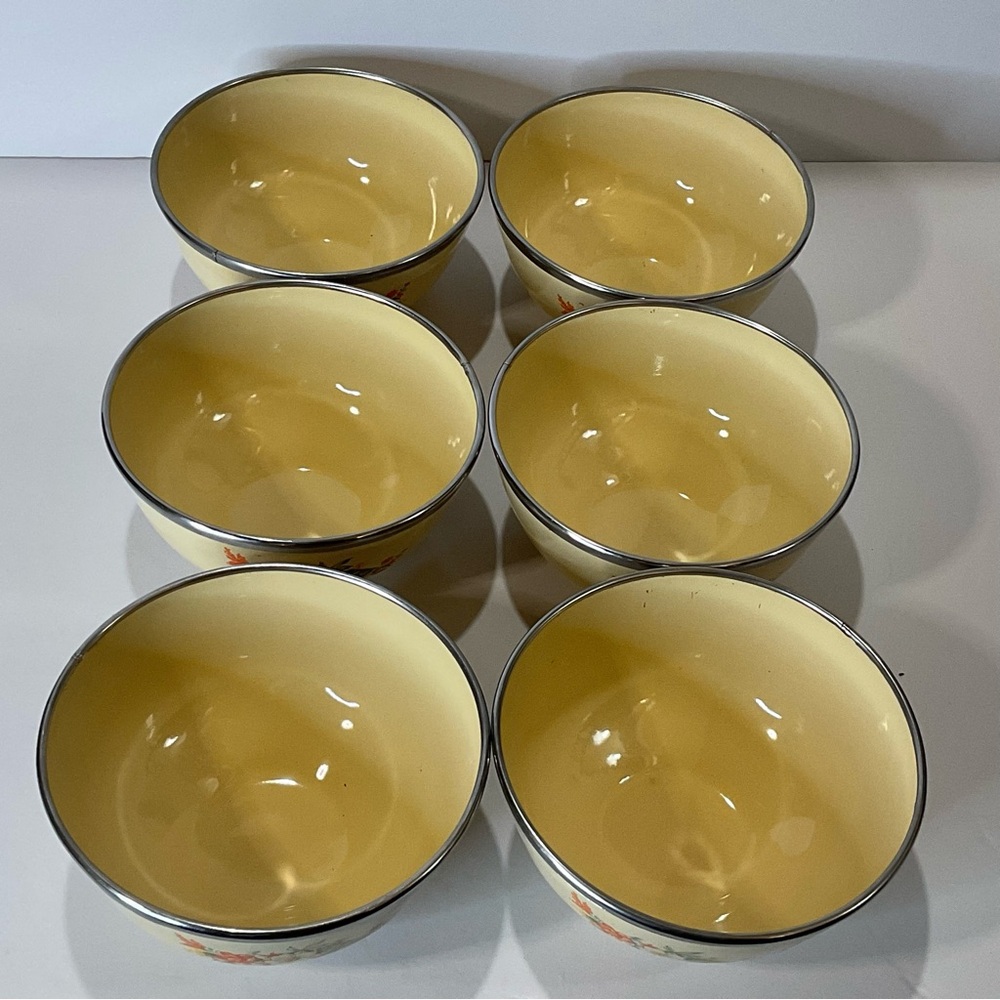 Vintage Kitchenmate MCM cream & orange floral enamel dessert bowls 4.5” - Picture 4 of 15